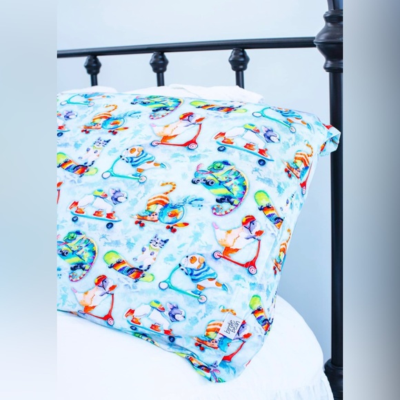 NIB Birdie Bean Bamboo Pillow Case Set - Picture 1 of 3